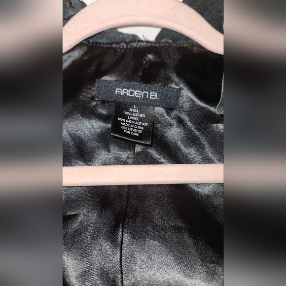 ARDEN B CROPPED 100%  LEATHER JACKET ! - Picture 2 of 3